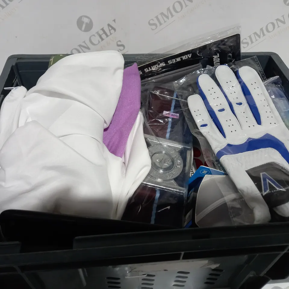 BOX OF ASSORTED ITEMS APPROXIMATELY 20 TO INCLUDE ROYAL AIR FORCE BELT, PILL BOX FOR MEDICATION, SPORT SWEAT BANDS ETC