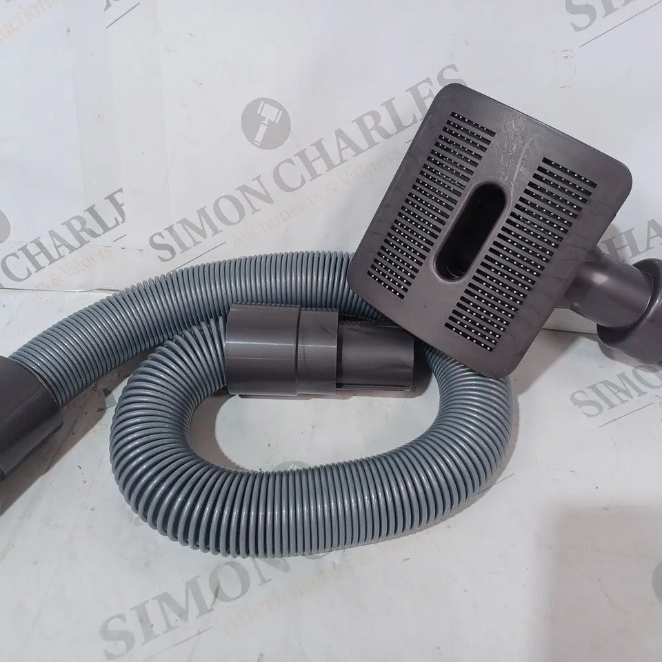 BOXED UNBRANDED PET GROOM TOOL COMPATIBLE WITH DYSON