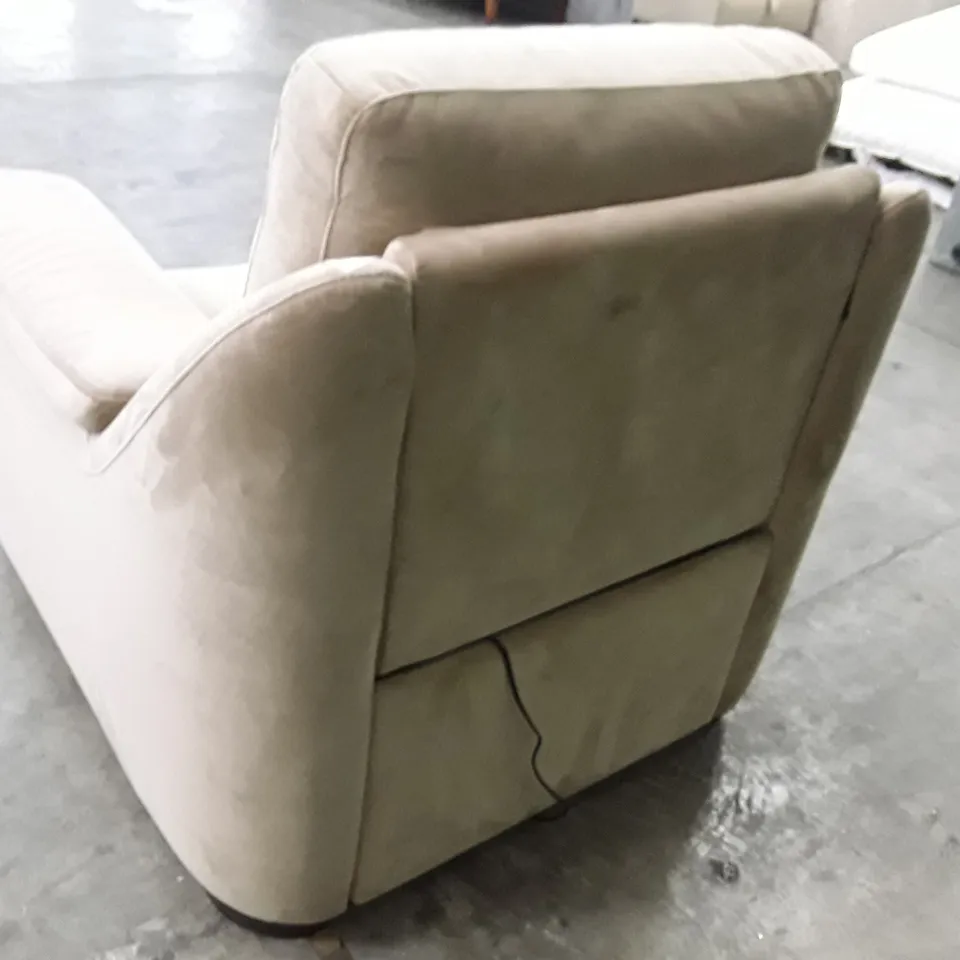 QUALITY ITALIAN DESIGNER AVOLA NEW ELECTRIC RECLINER CHAIR - BEIGE VELVET FABRIC