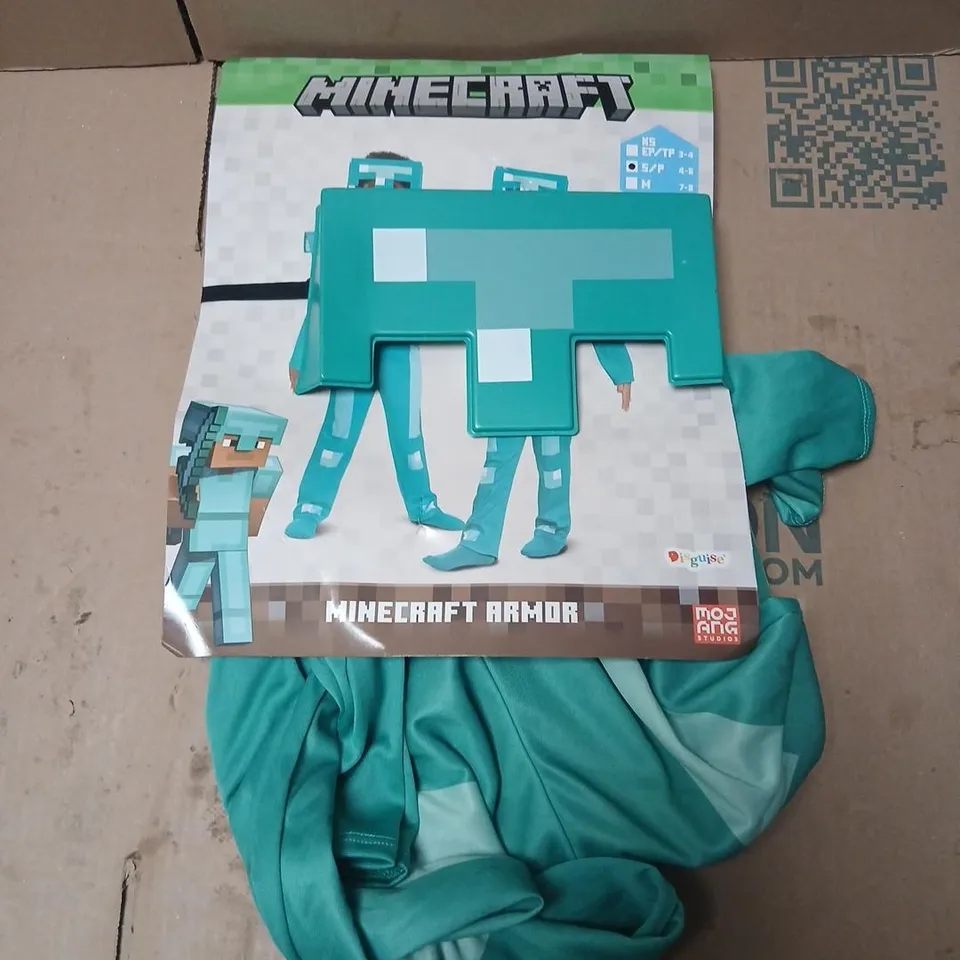 MINECRAFT ARMOUR – TURQUOISE BOXED TOY SIZE 4-6