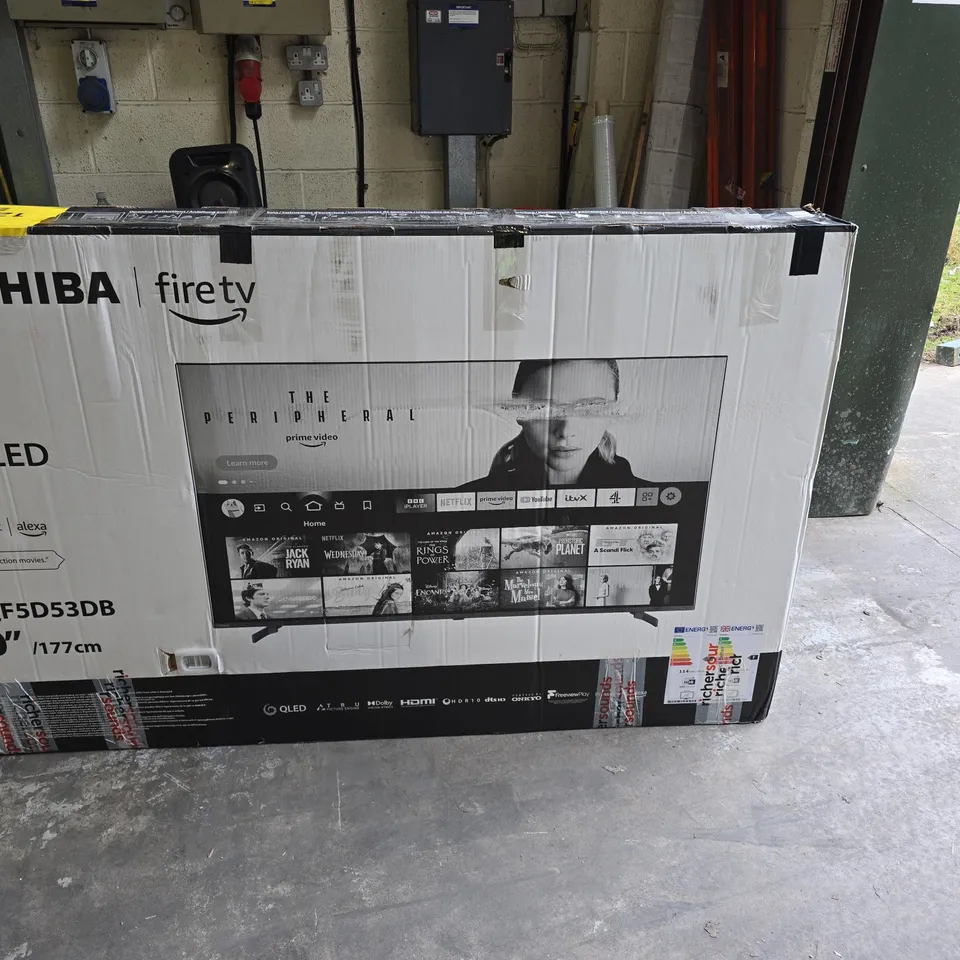 TOSHIBA 70-INCH QLED FIRE TV – BOXED - DAMAGED SCREEN 
