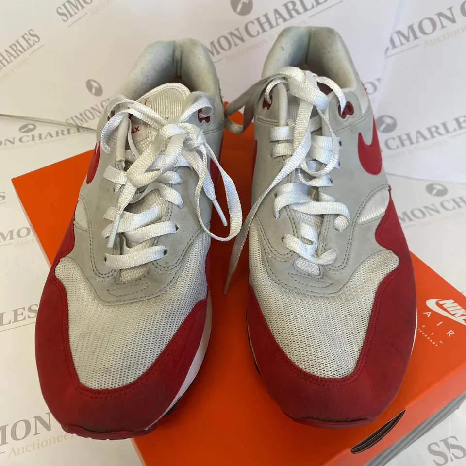 BOXED PAIR OF NIKE RED/GREY SIZE 9 TRAINERS 