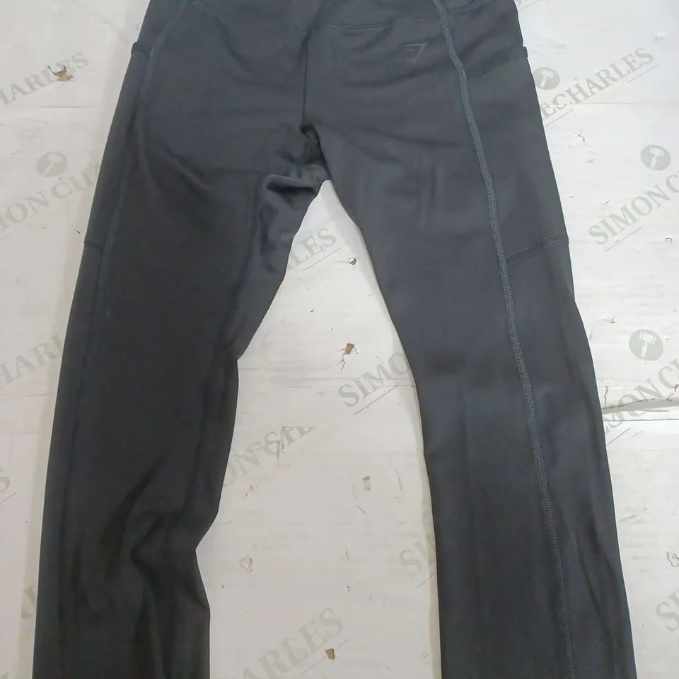 GYMSHARK POCKET LEGGINGS IN BLACK - XS