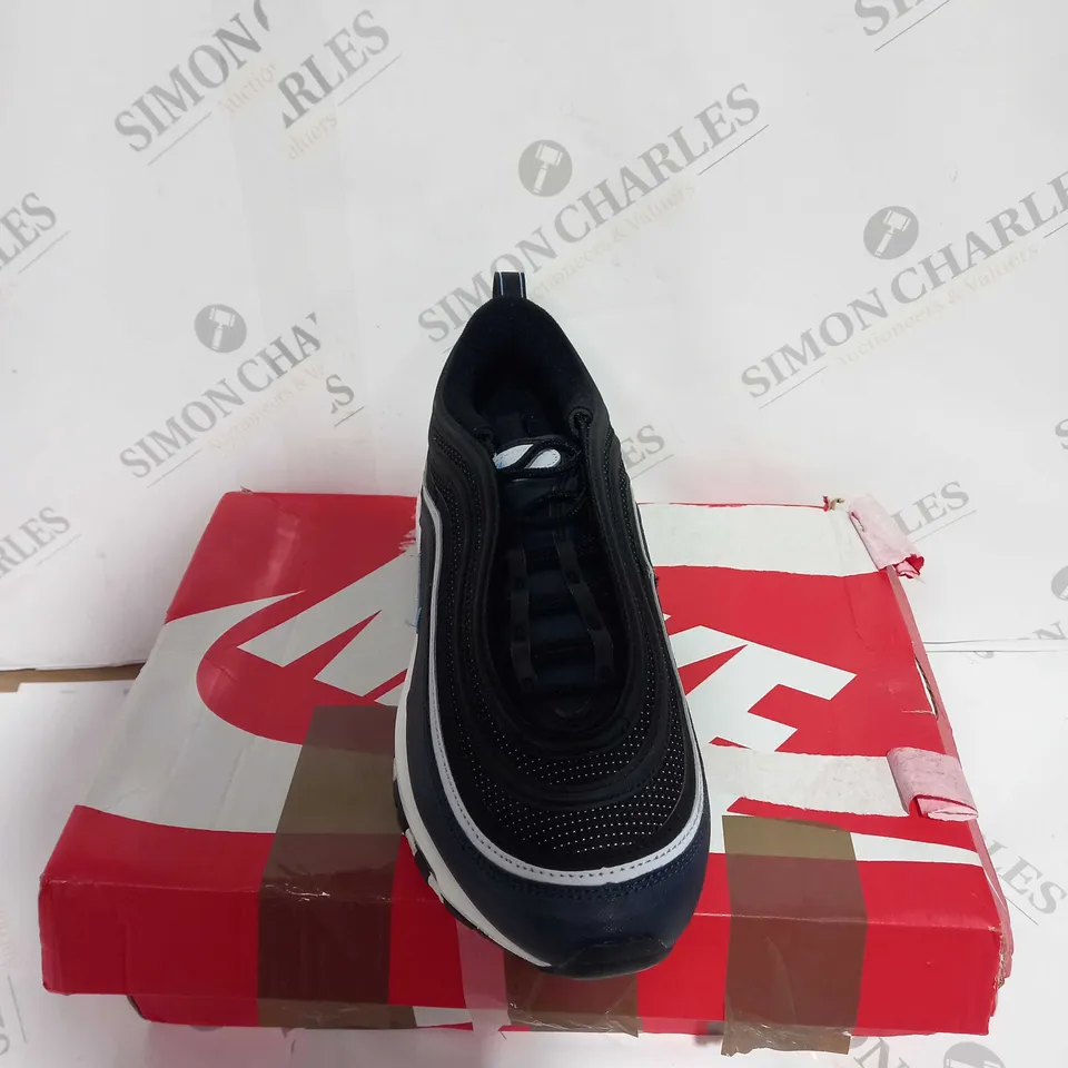 BOXED PAIR OF NIKE AIR MAX 97 BLACK/BLUE//NAVY SIZE 9.5