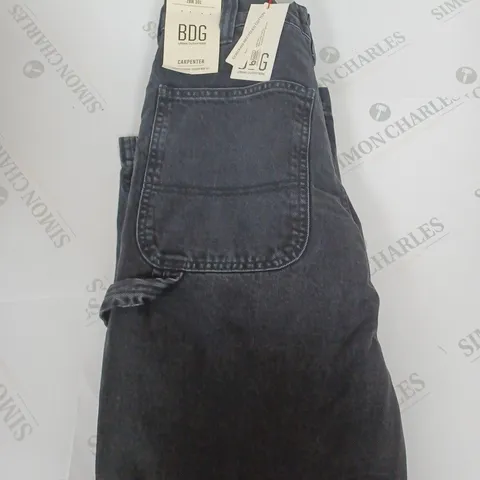 BDG CARPENTER JEANS SIZE W28 L30