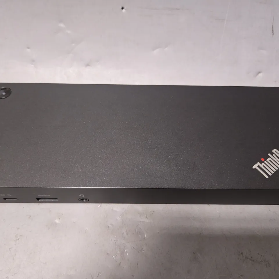 LENOVO THINKPAD HYDRID USB-C WITH USB-A DOCK 