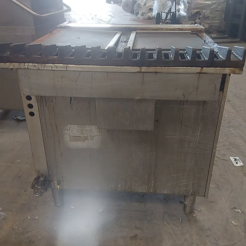 FALCON G1006FX TB CHIEFTAIN TWIN BULLSEYE SOLID TOP OVEN RANGE