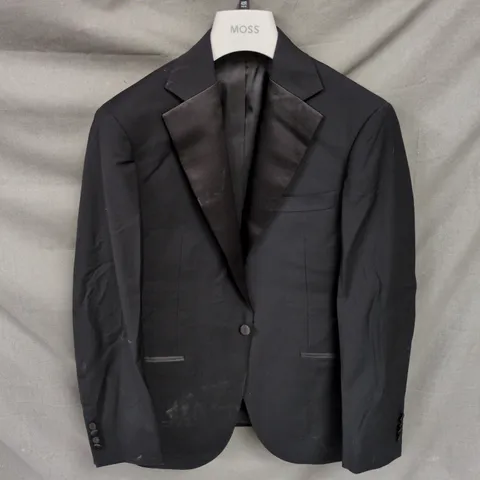 MOSS TAILORED FIT PERFORMANCE SUIT – BLACK, 40R (JACKET & TROUSERS)