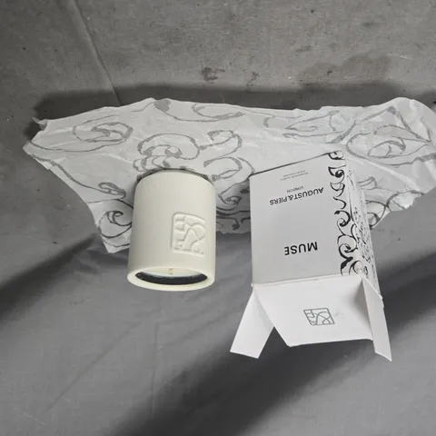 MUSE AUGUST AND PARIS CANDLE  – BOXED