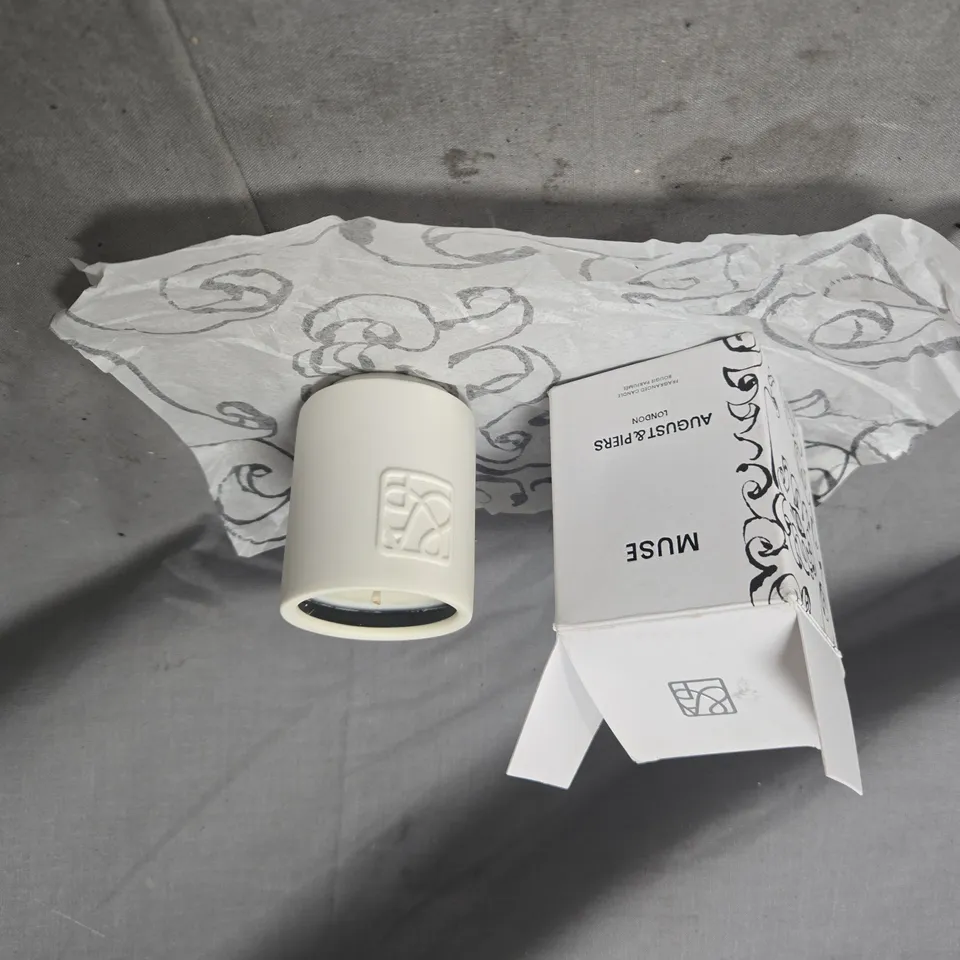 MUSE AUGUST AND PARIS CANDLE  – BOXED