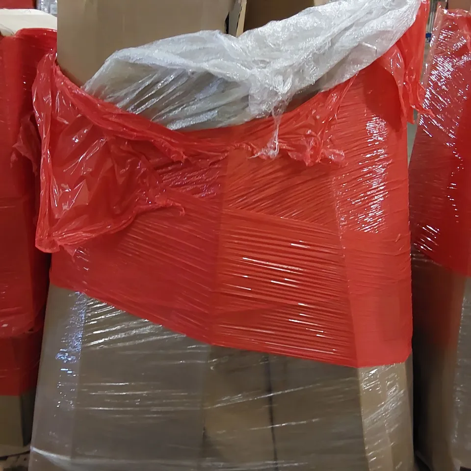 PALLET OF ASSORTED ITEMS INCLUDING: DANCE MAT, TOILET SEAT, SCREEN PROTECTOR, POSTER