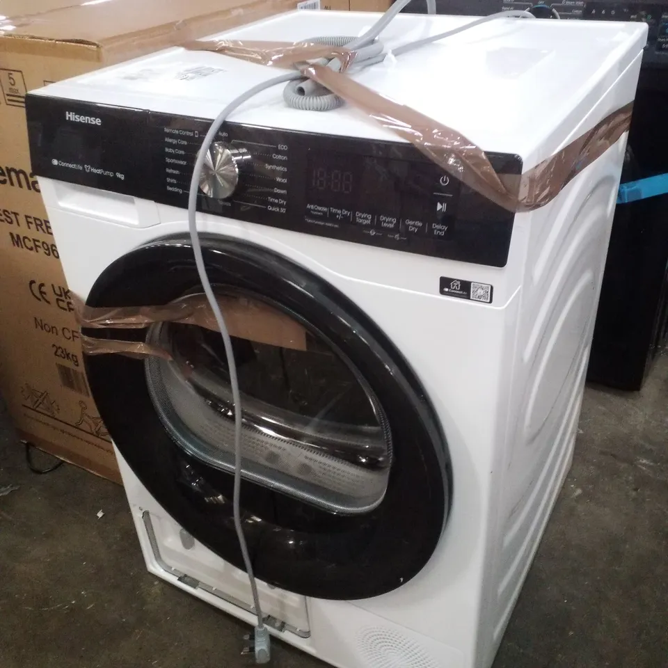 HISENSE 3S SERIES DH3S902BW3 9KG HEAT PUMP TUMBLE DRYER - WHITE