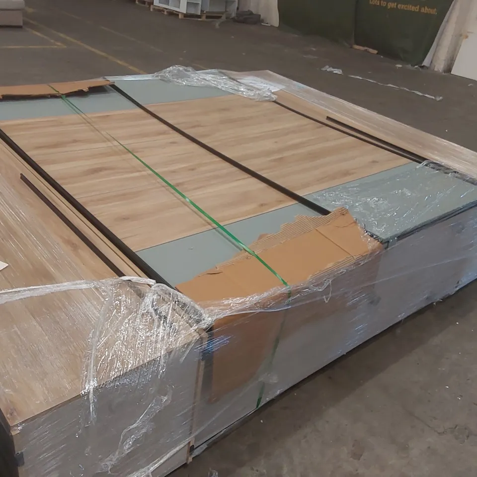 DESIGNER 4-DOOR WOODEN WARDROBE 