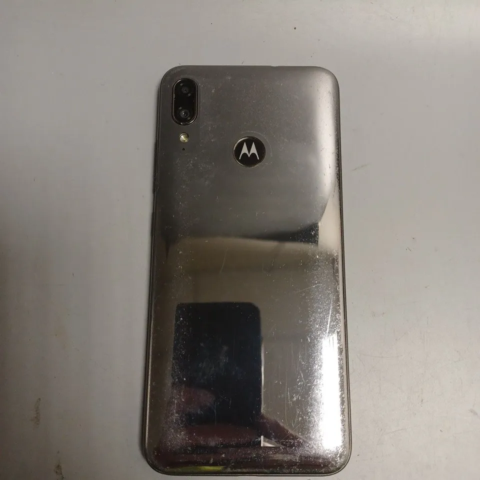 MOTOROLA MOTO E6 PLUS SMARTPHONE 