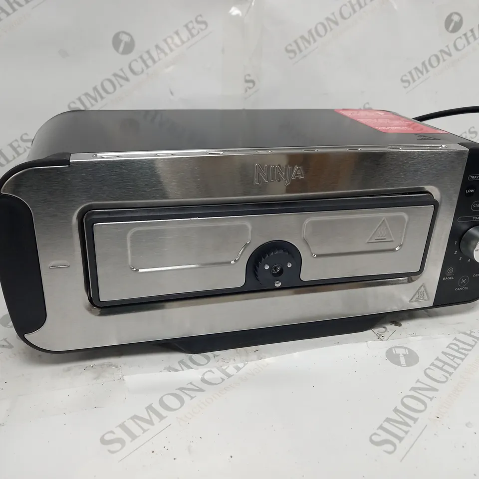 BOXED NINJA 2-IN-1 TOASTER & GRILL ST100UK