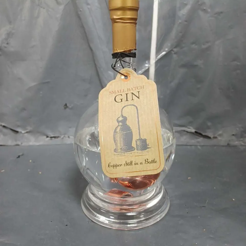 VINTAGE MARQUE SMALL BATCH GIN COPPER STILL IN A BOTTLE 20CL