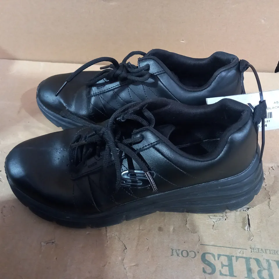 SKETCHERS BLACK TRAINERS - UK 5