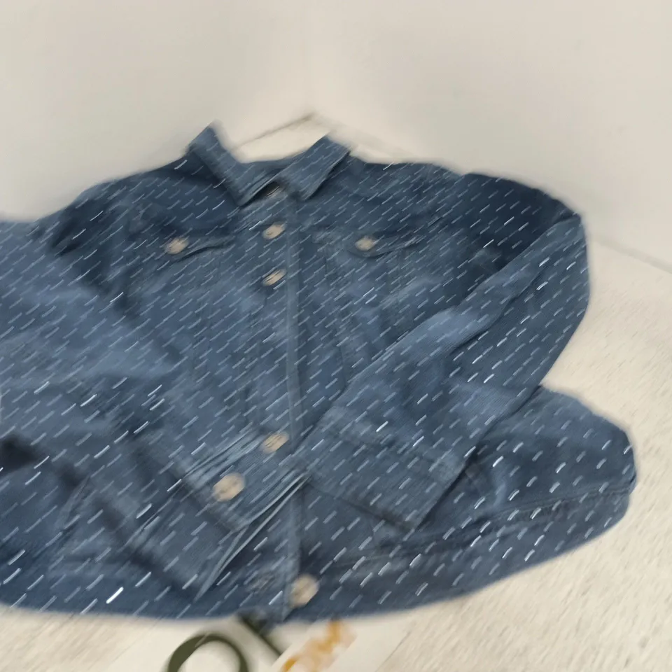 DENIM SHIRT BY D&CO DENIM & COMPANY – BLUE WITH WHITE SPECKLES