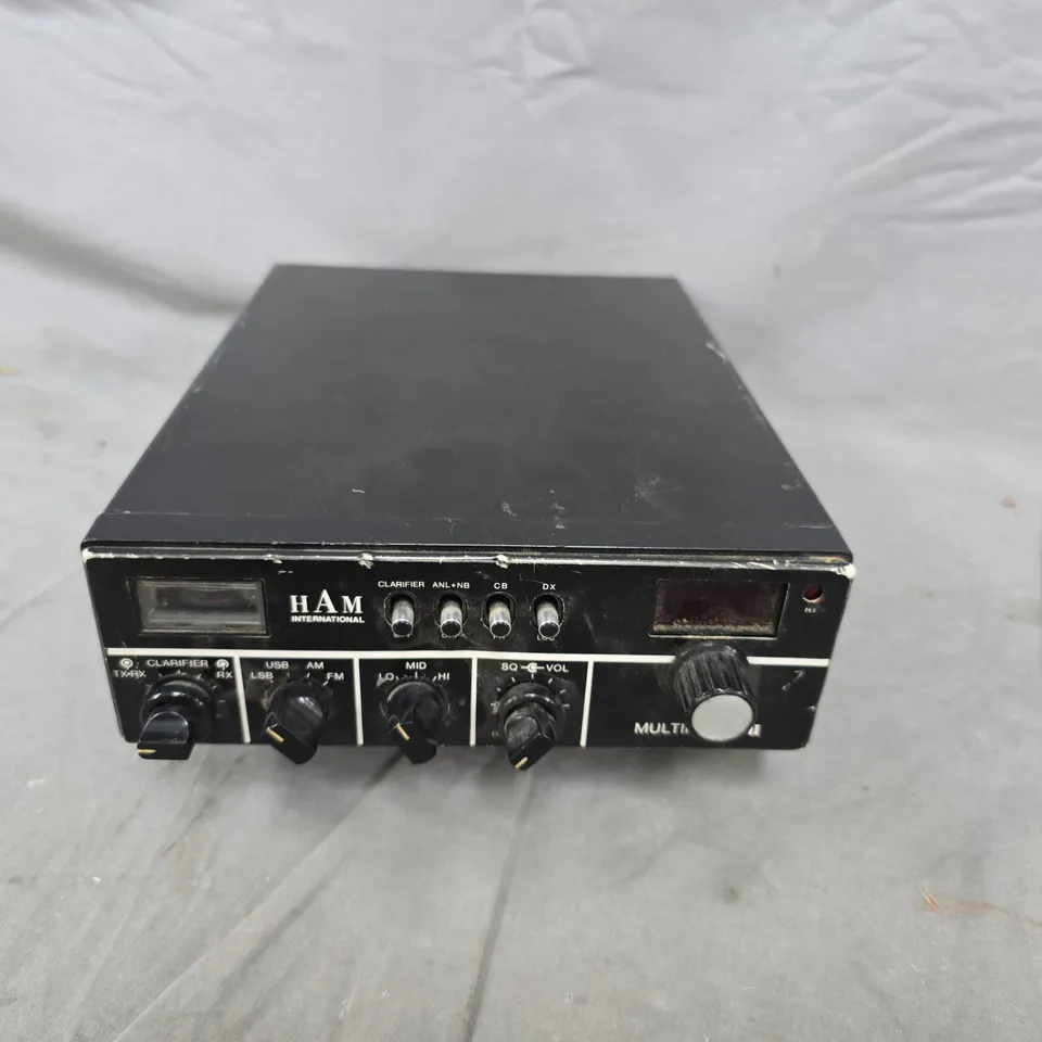 HAM INTERNATIONAL AMATEUR RADIO TRANSCEIVER – VINTAGE BASE STATION