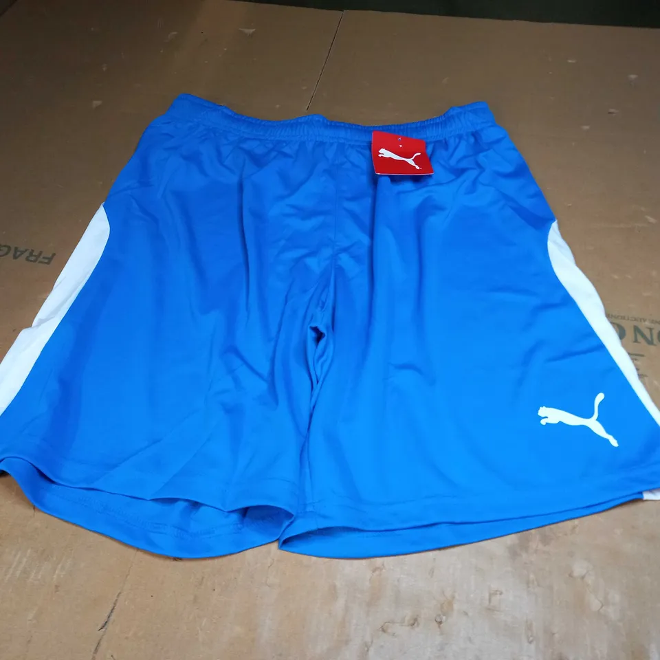 PUMA LOGO SHORTS IN BLUE SIZE M