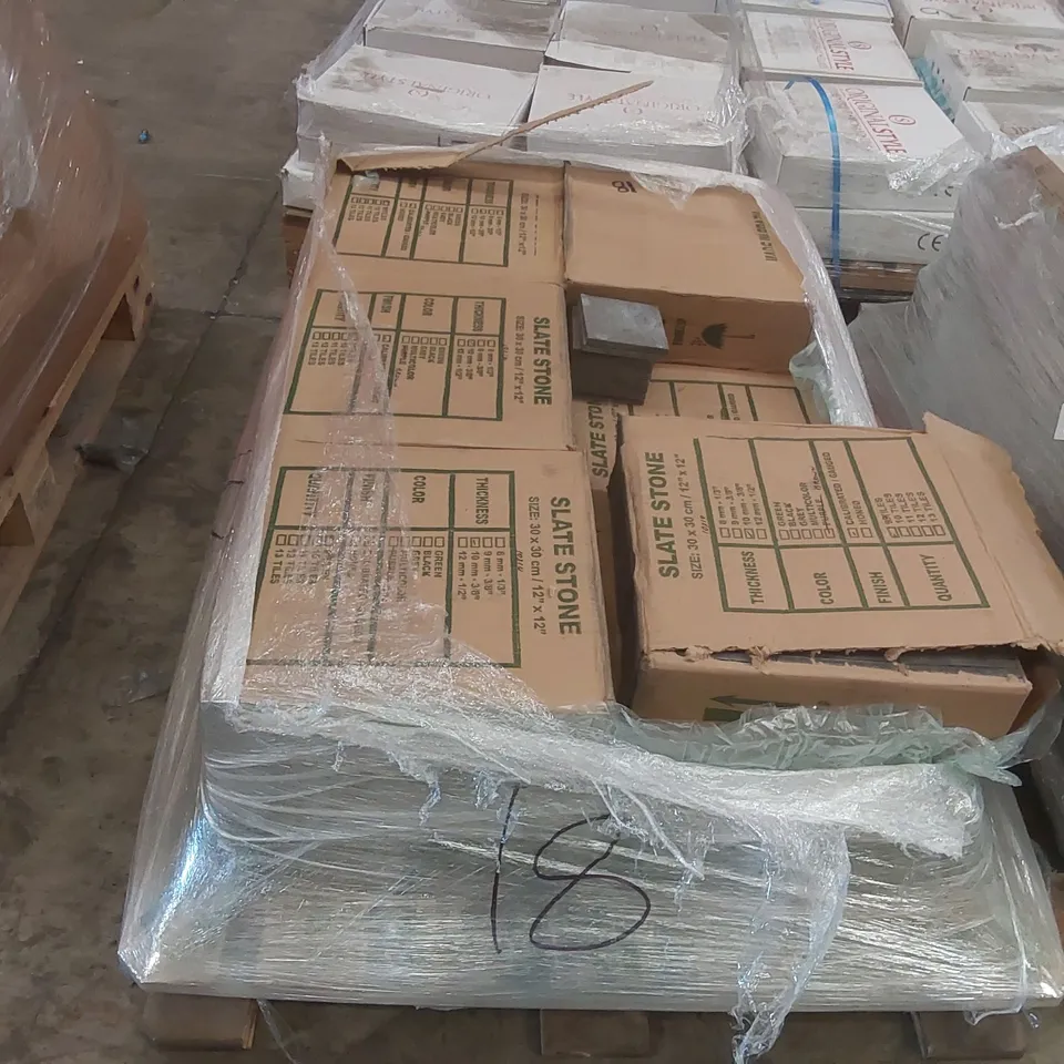 PALLET CONTAINING APPROXIMATELY 900x STONE TILES - 10 x 10cm
