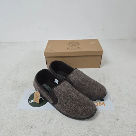 JO & JOE HAIG BROWN SLIP-ON SHOES – UK 11