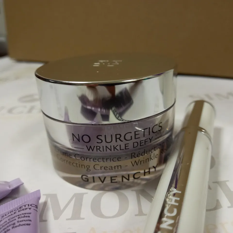 LOT OF APPROX 7 ASSORTED BEAUTY PRODUCTS TO INCLUDE: GIVENCHY, FONOLA
