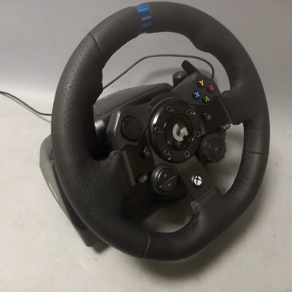 LOGITECH RACING WHEEL FOR XBOX AND PC 