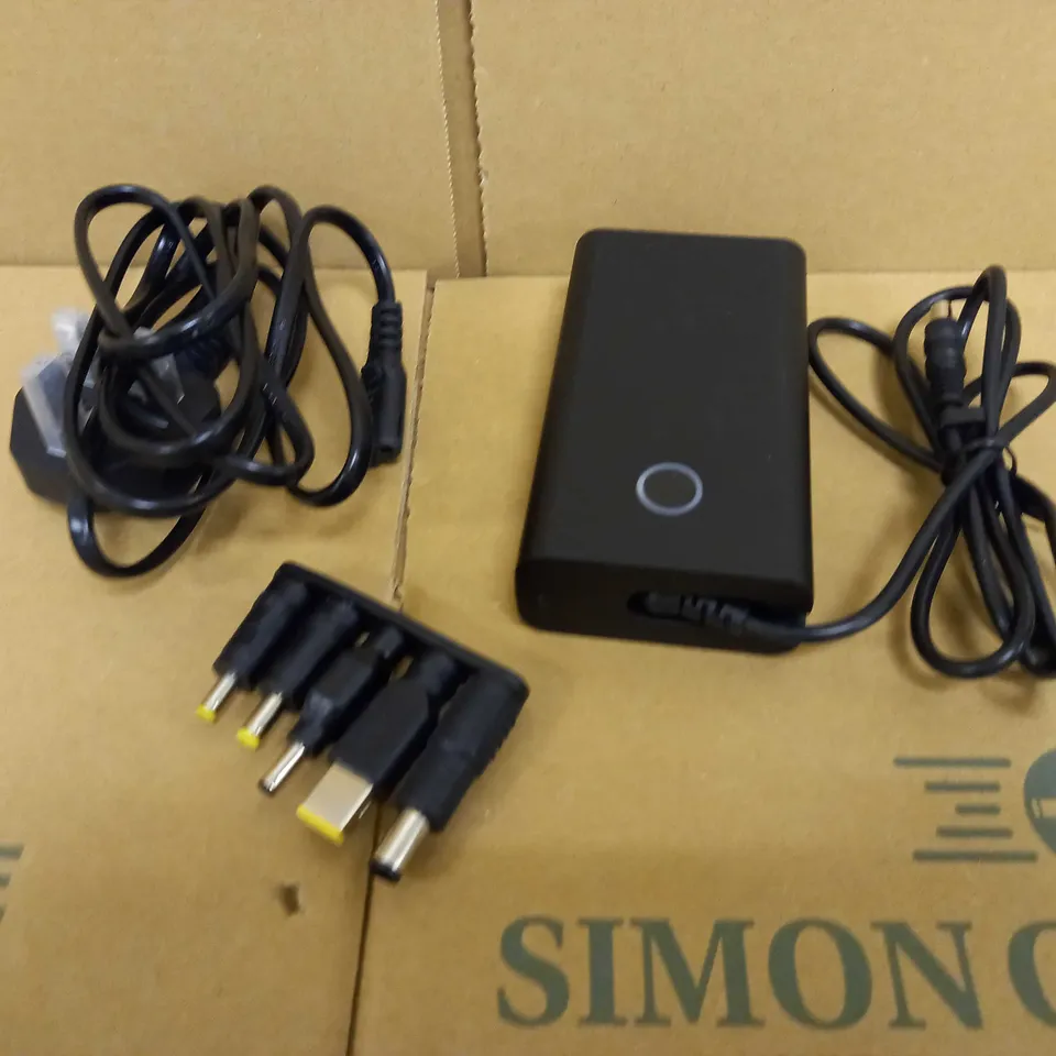 BLACKWEB 90W UNIVERSAL LAPTOP CHARGER