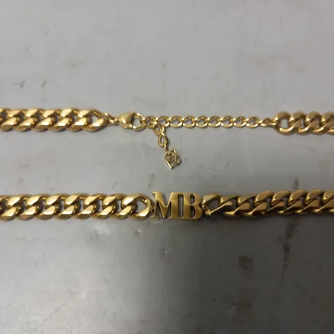 BOXED ABBOTT LYON CUSTOM INITIAL CHAIN NECKLACE IN GOLD