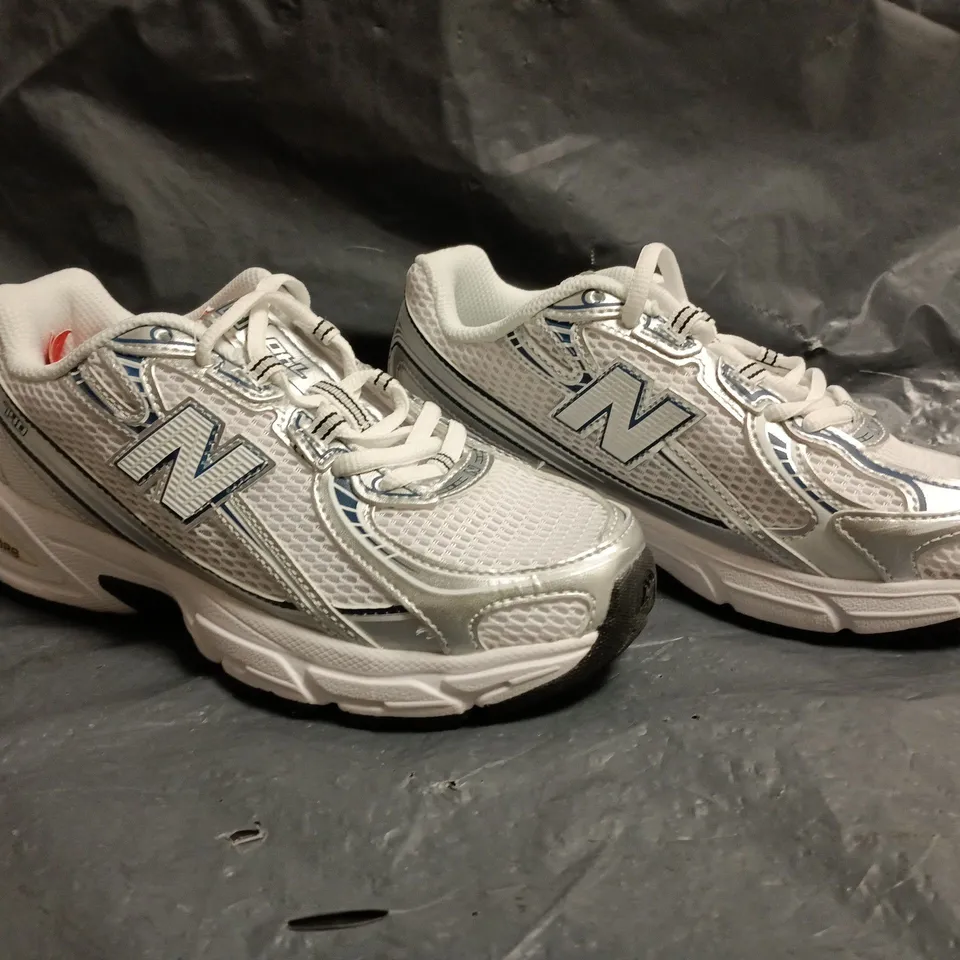 PAIR OF NEW BALANCE 740 TRAINERS IN WHITE/SILVER/NAVY SIZE UK 3.5