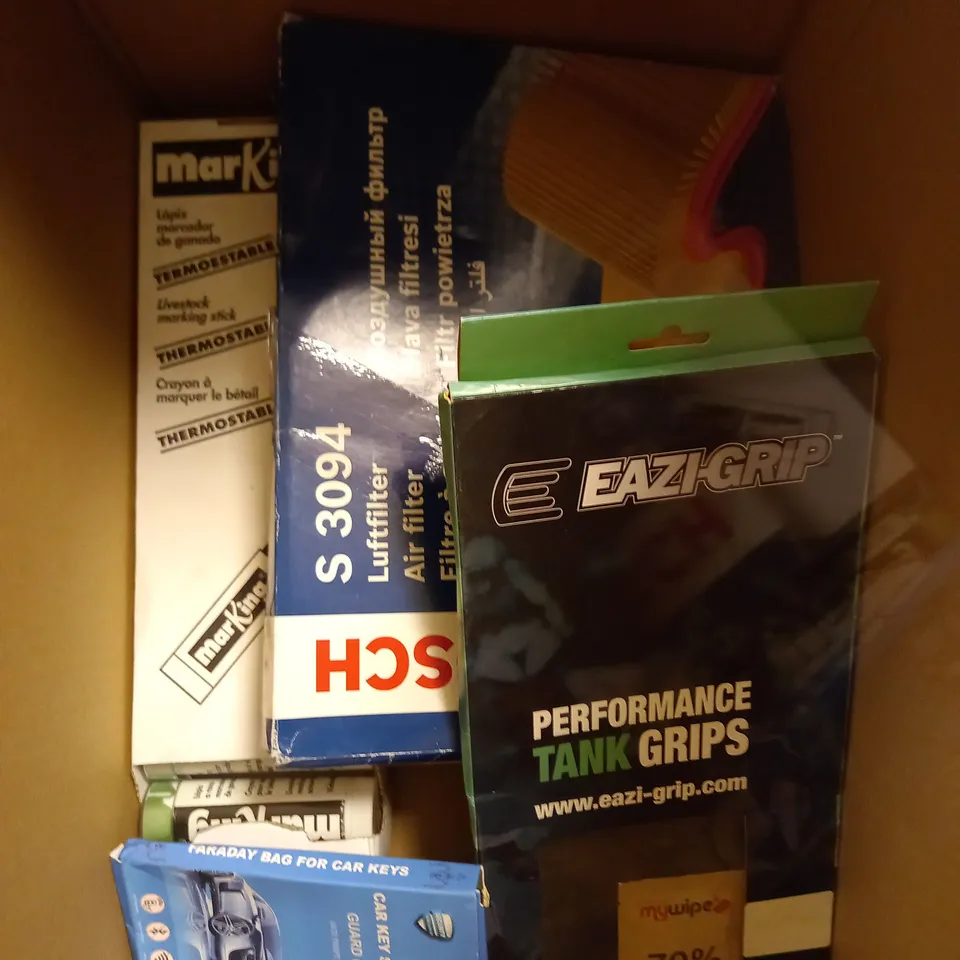 LOT OF APPROX 12 ASSORTED TOOLS & EQUIPMENT TO INCLUDE AUTO HEATER FAN, SLIDE MICROSCOPE, AIR FILTER, ETC