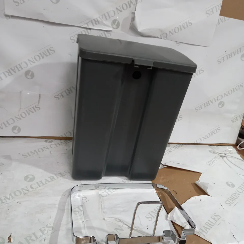 WENKO WALL CLIPPED BIN 