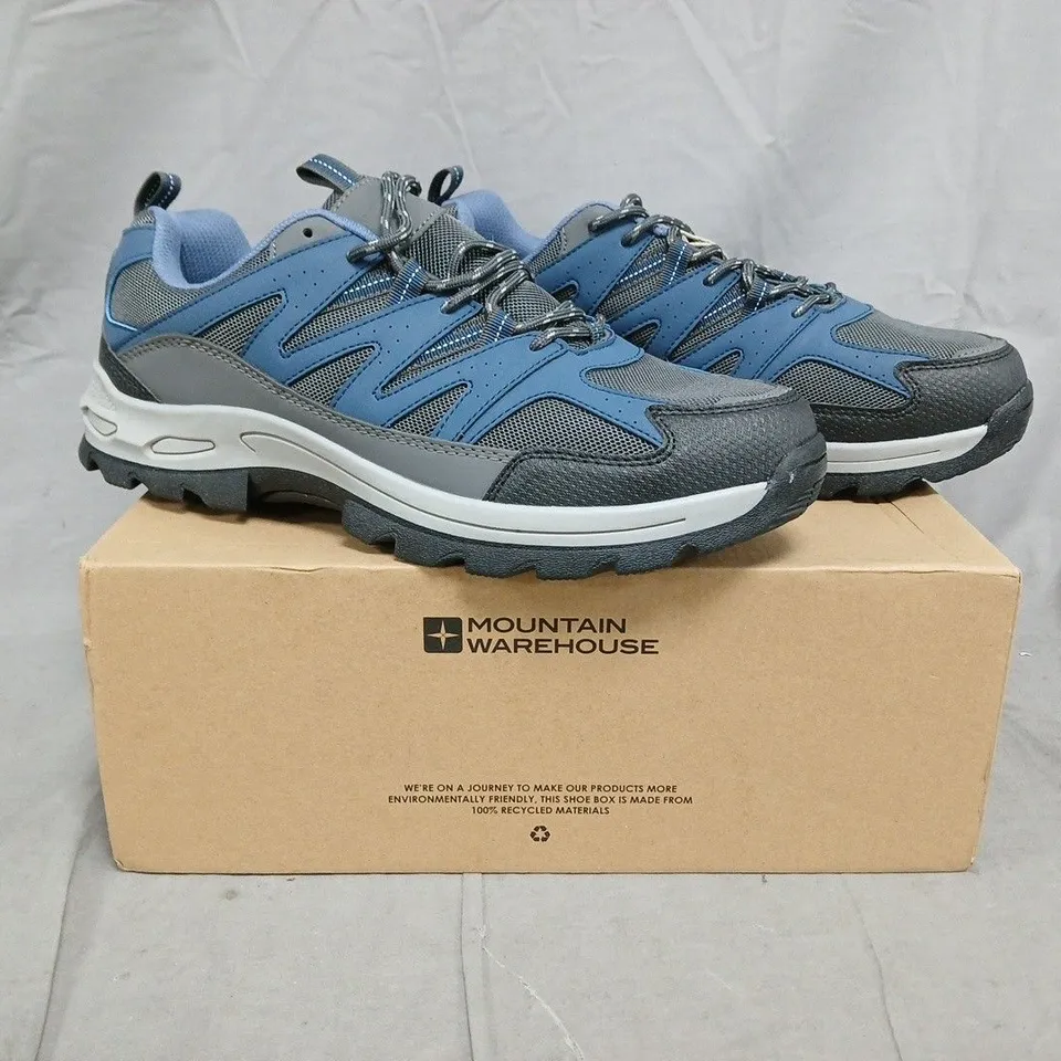 BOXED PAIR OF MOUNTAIN WAREHOUSE HIGHLINE II WALKING SHOES IN NAVY SIZE UK 11