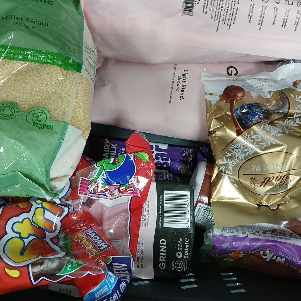 APPROXIMATELY 10 ASSORTED FOOD AND DRINK ITEMS TO INCLUDE THE HOUSE MOUSE CHEESE SELECTION, TOFFIFEE WHITE CHOCOLATE, ETC