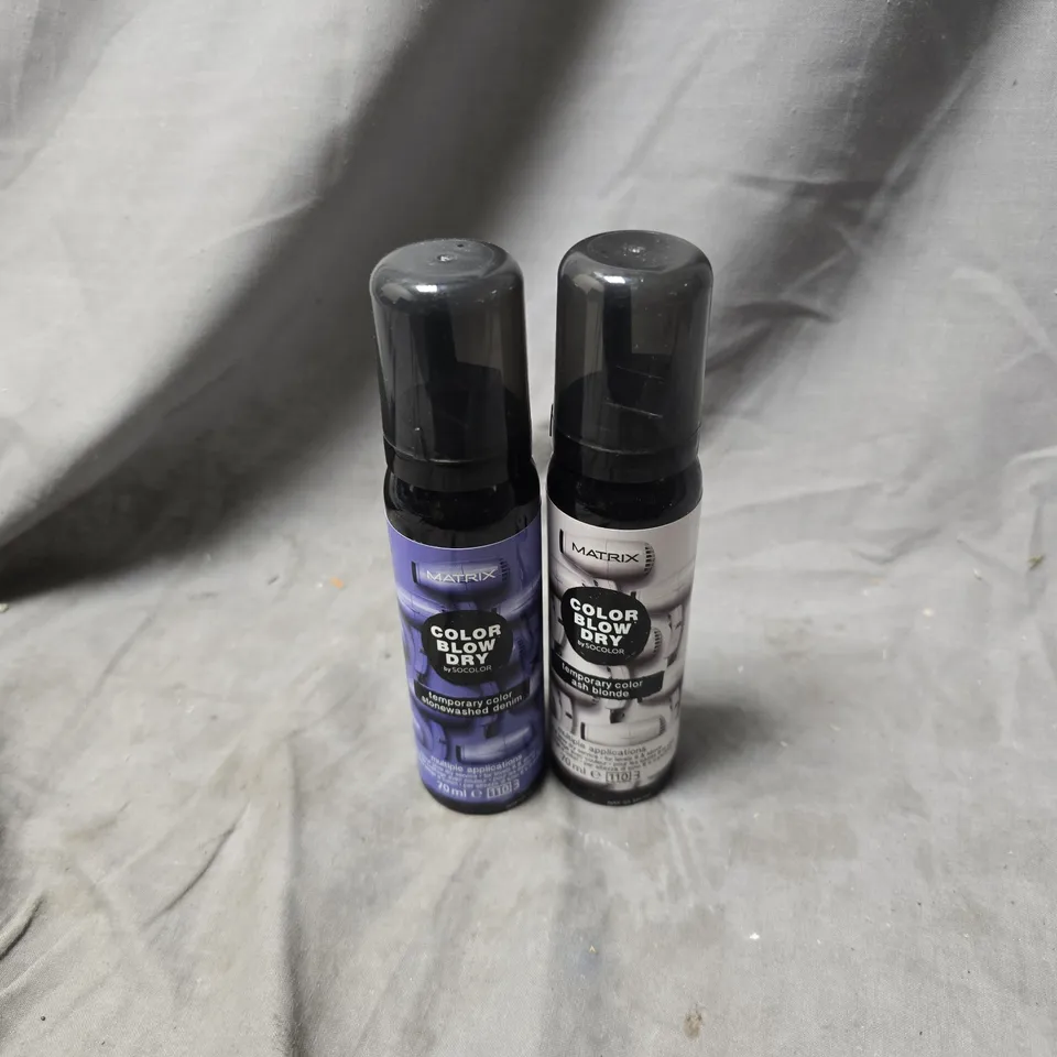 APPROXIMATELY 22 ASSORTED MATRIX COLOR BLOW DRY IN VARIOUS COLOURS TO INCLUDE ASH BLONDE, STONEWASHED DENIM, ETC