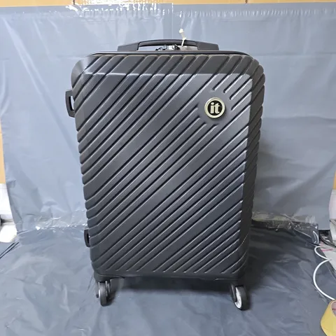 IT LUGGAGE RECLINE BLACK CABIN SUITCASE