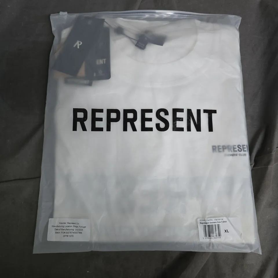 BAGGED REPRESENT OWNERS CLUB T-SHIRT IN WHITE - XL