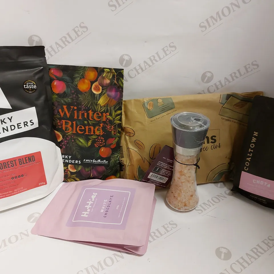 BOX OF APPROX 10 ITEMS TO INCLUDE HOTTIES WHITE CHOCOLATE, PERKY BLENDERS FOREST BLEND AND SALTEAN HIMALAYAN PINK SALT