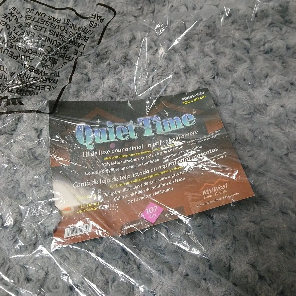 MIDWEST QUIET TIME PET BED – GREY - 107CM 