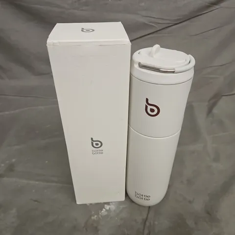 BOXED BOTTLE BOTTLE MAGIC CUBE SPORTS BOTTLE IN WHITE (720ML)