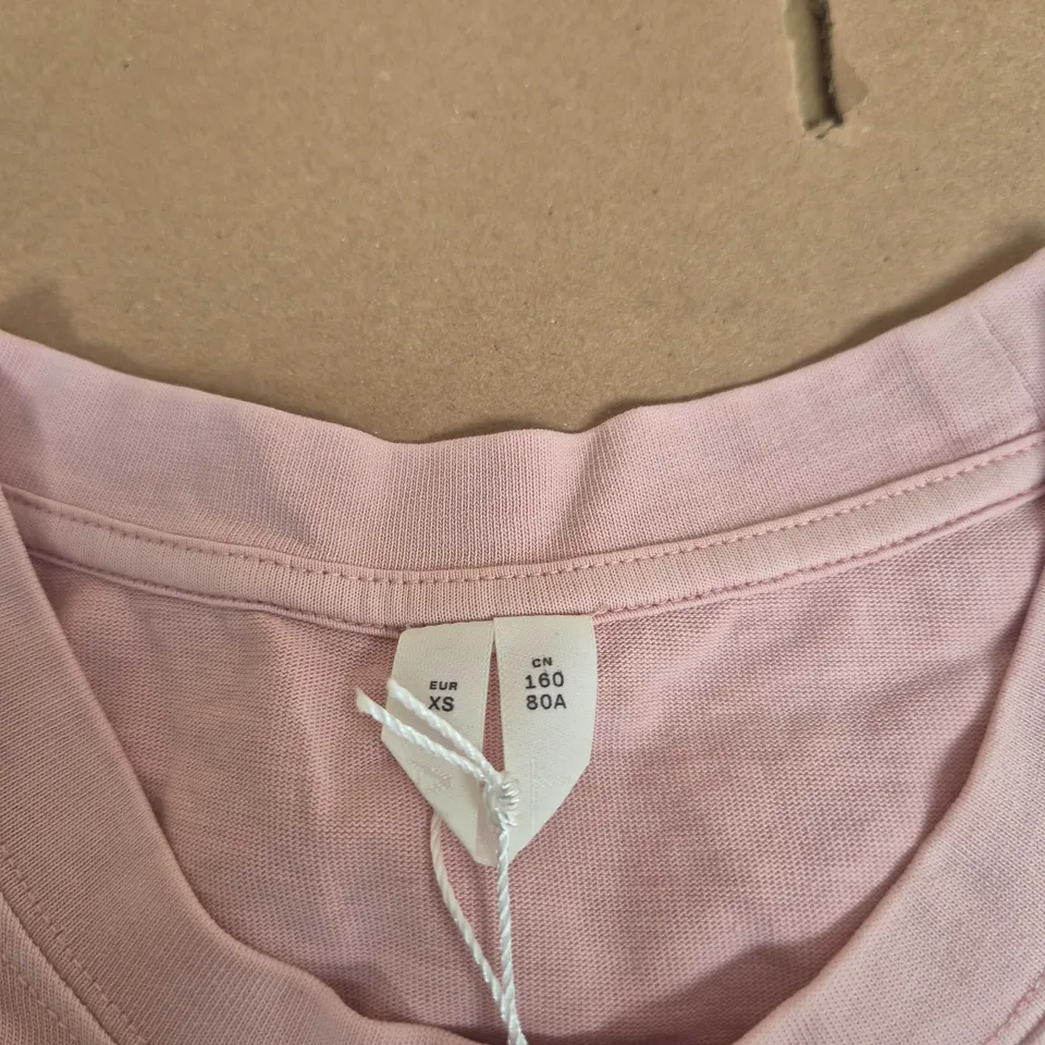 ARKET PINK WOMEN'S T-SHIRT – UK 6 (EU XS)