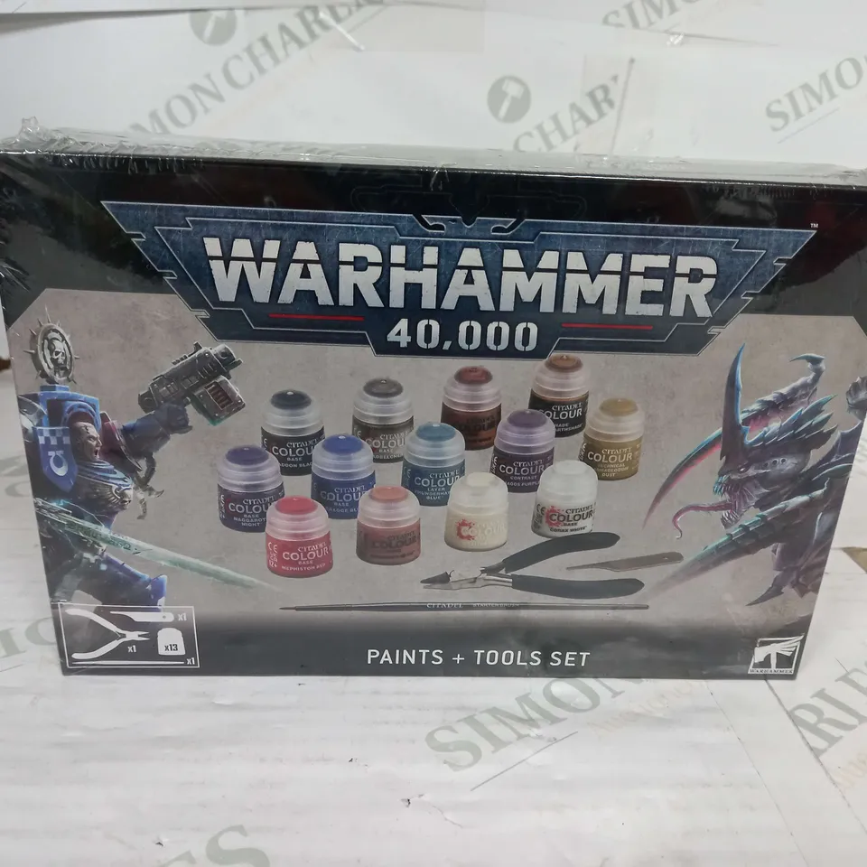 SEALED WARHAMMER 40,000 PAINTS AND TOOLS SET