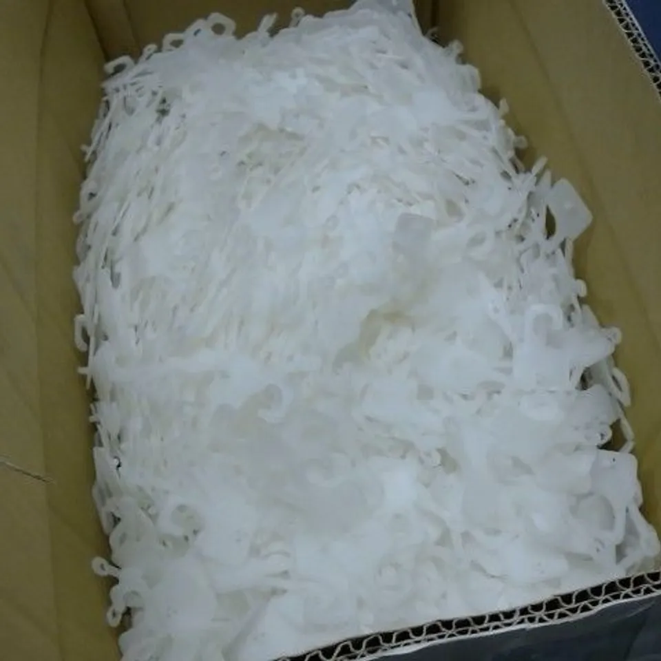 BRAND NEW BOX OF APPROXIMATELY 12000 GARMENT MILL CLIP HOOKS - NATURAL
