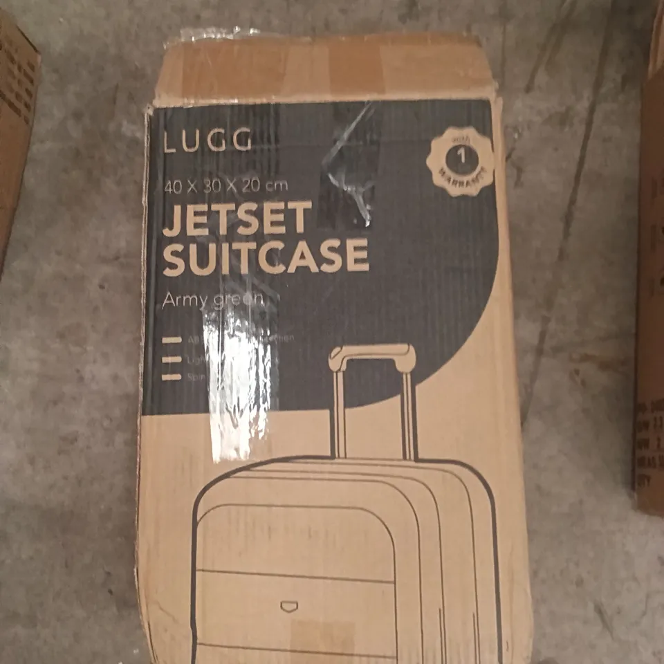  BOXED LUGG TRAVEL SUITCASE