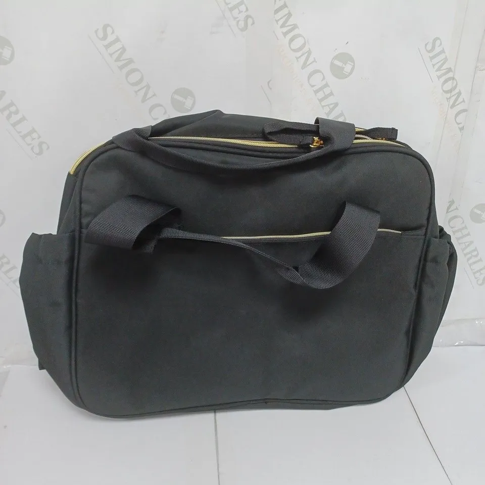 LAQUEEN BLACK BAG