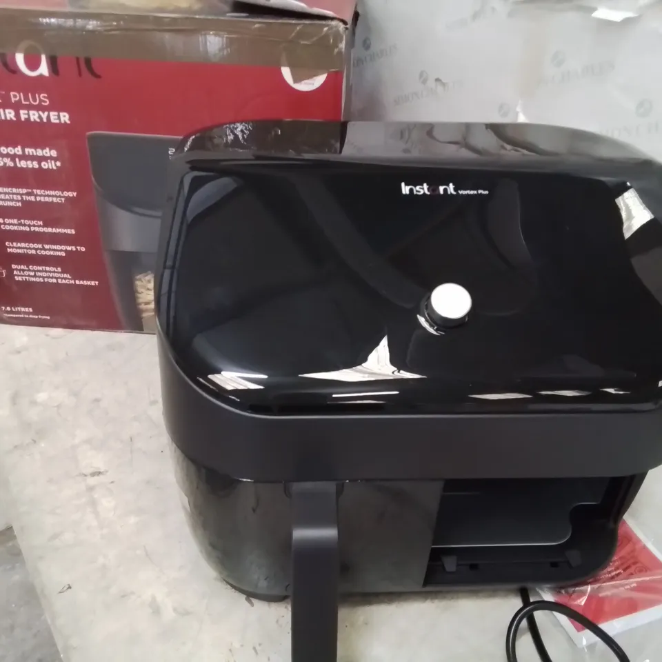 BOXED INSTANT VORTEX 8 IN 1 PLUS DOUBLE AIR FRYER 7.6L 