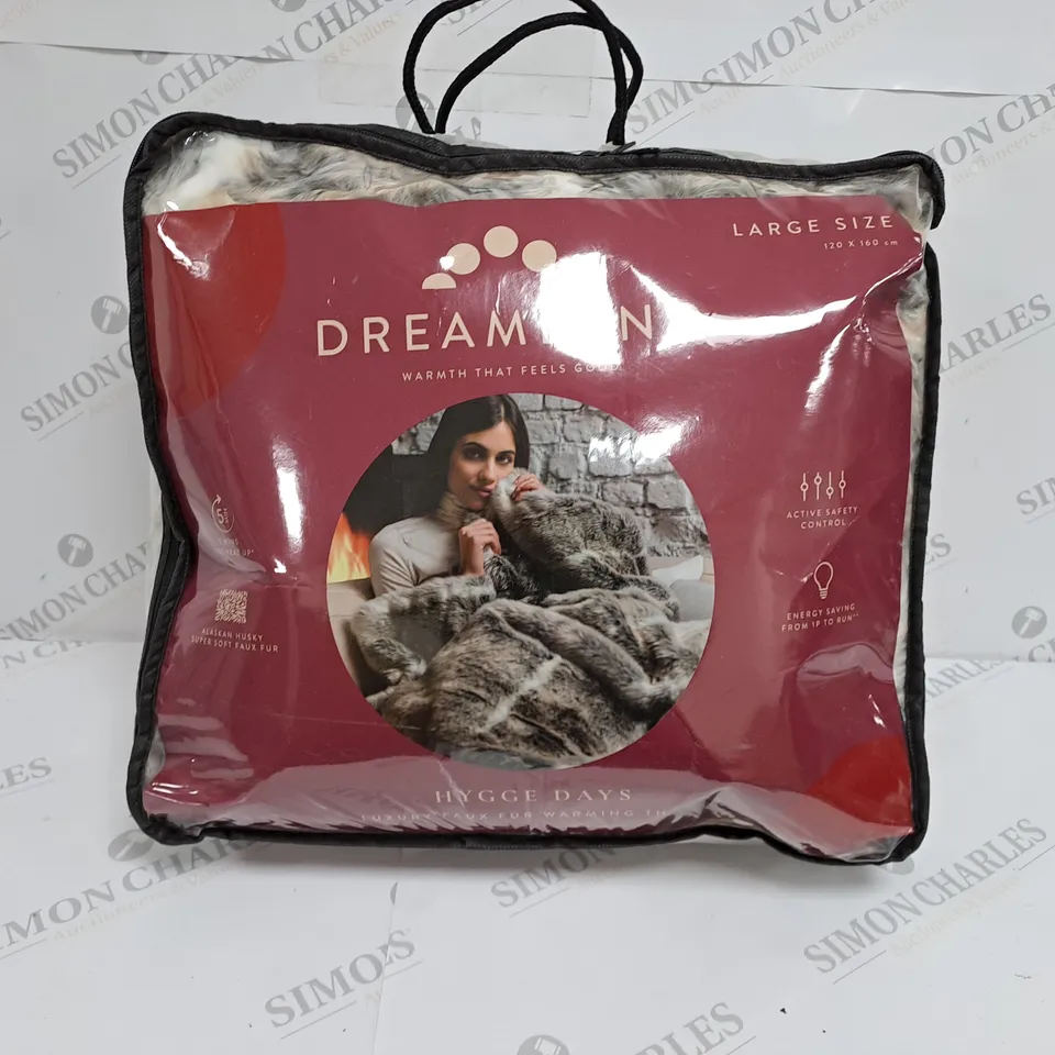 DREAMLAND HYGGE DAYS LUXURY FAUX FUR WARMING THROW 120 X 160 cm