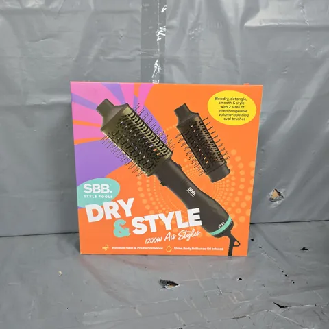 BOXED REVAMP PROGLOSS VOLUME & STYLE 1000W HOT BRUSH STYLER 