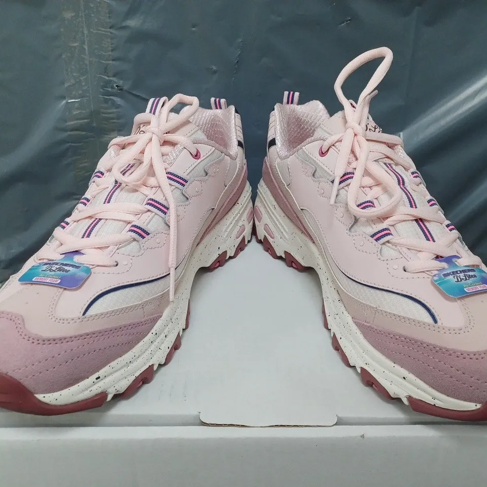 BOXED SKECHERS D'LITES TRAINERS IN PINK - SIZE 7